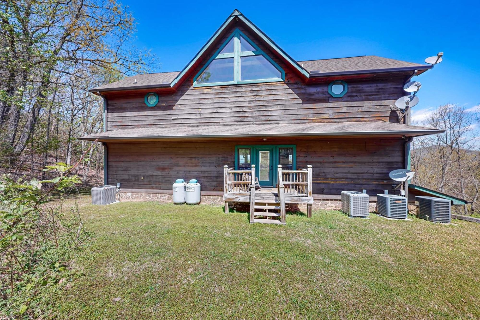 Blue Ridge Retreat * Hatchertown