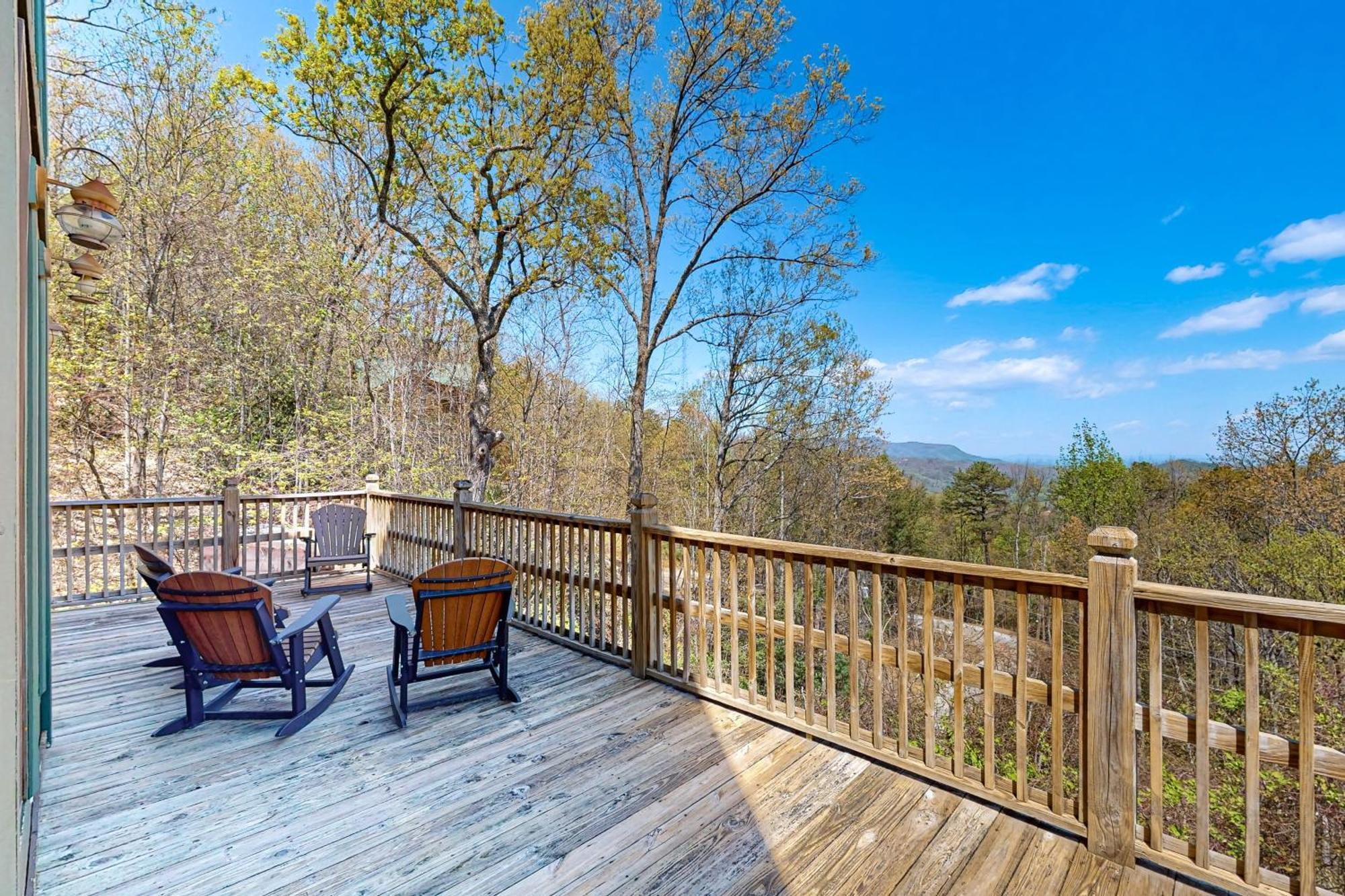 Blue Ridge Retreat * Hatchertown