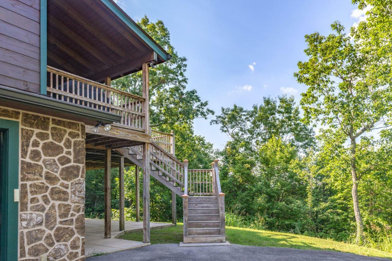 Blue Ridge Retreat * Hatchertown